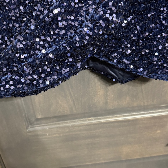 All in Favor Navy off the shoulder sequins dress M‎ NWT - Picture 4 of 10